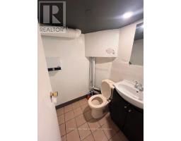 632 Bloor Street W, Toronto, ON M6G1K7 Photo 6