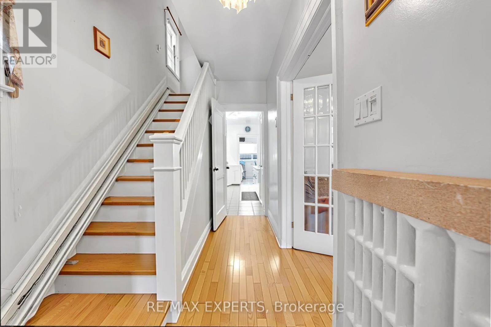 406 LAUDER AVENUE - 4