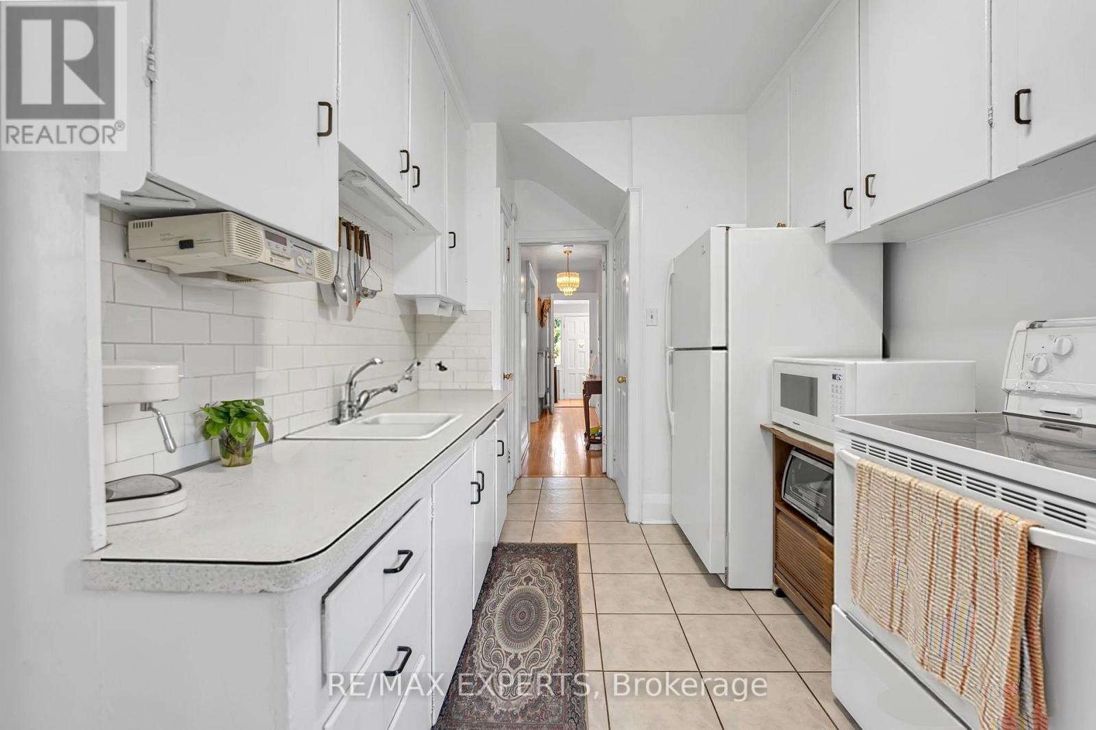 406 LAUDER AVENUE - 14