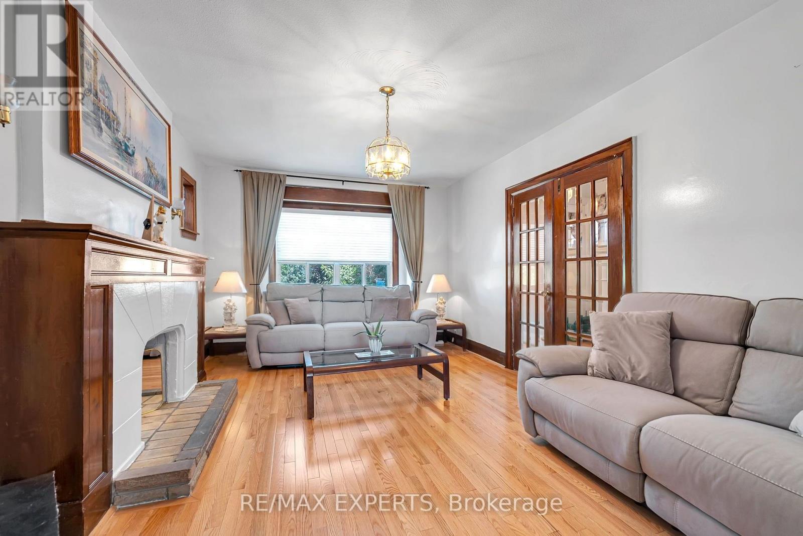 406 LAUDER AVENUE - 9