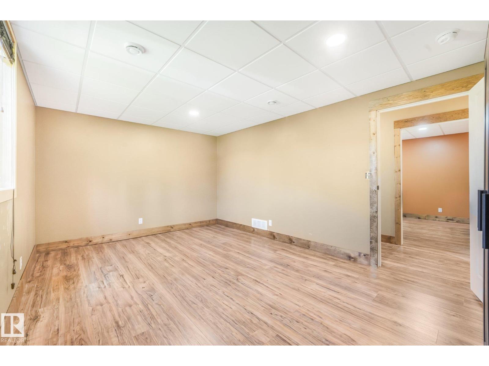 6132 HGHWAY 16 - Image 36