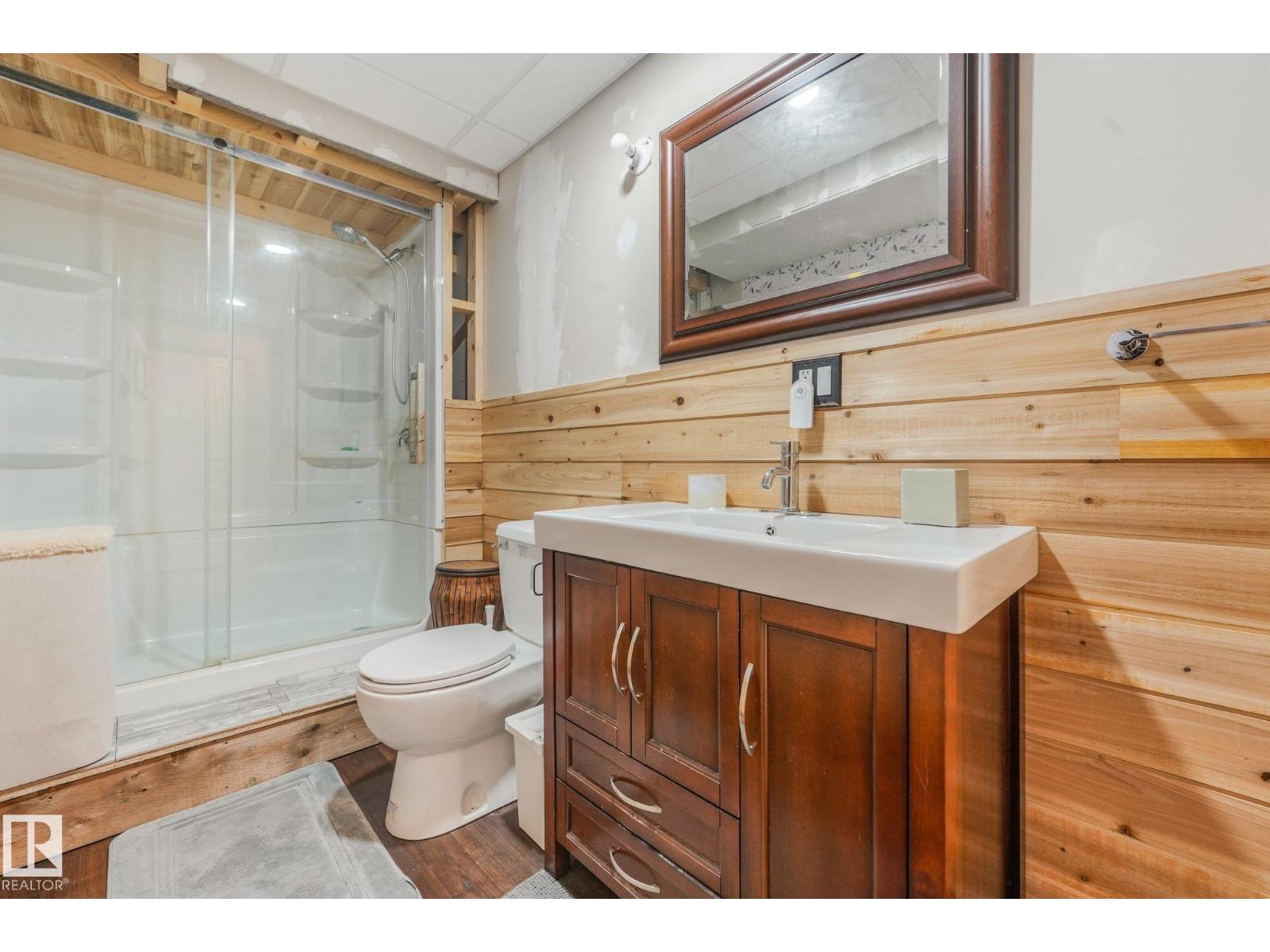 6132 HGHWAY 16 - 42