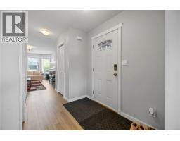 Entrance - 429 Alpen Way, Nanaimo, BC V9R4J3 Photo 11