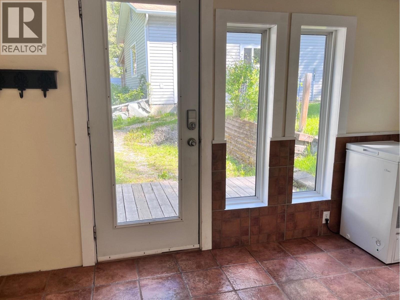 3260 BOESEM ROAD - 9