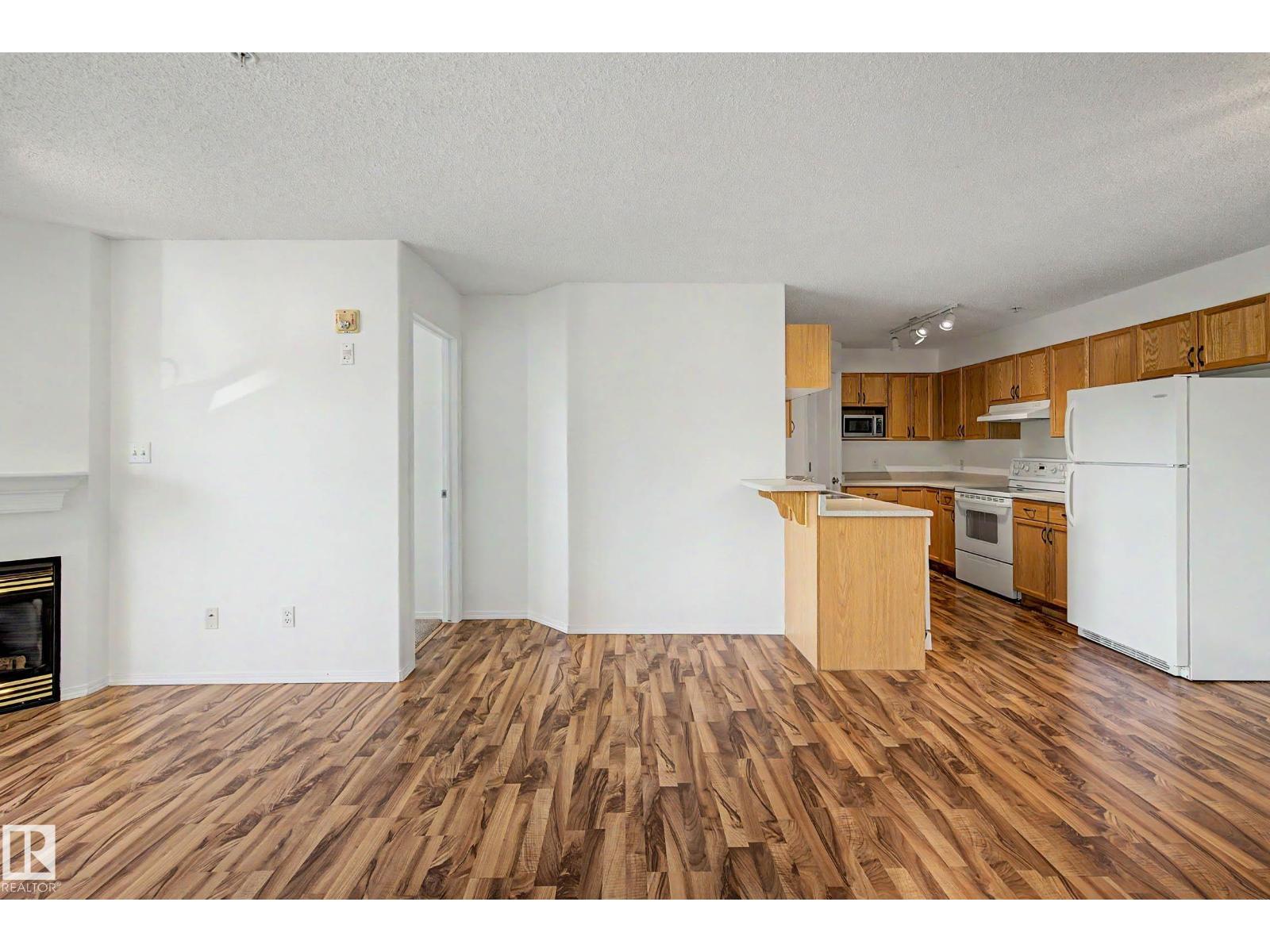 #203 8119 112 AV NW - Image 18