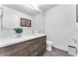 4 13931 Fraser Highway, Surrey, BC V3T4E6 Photo 12