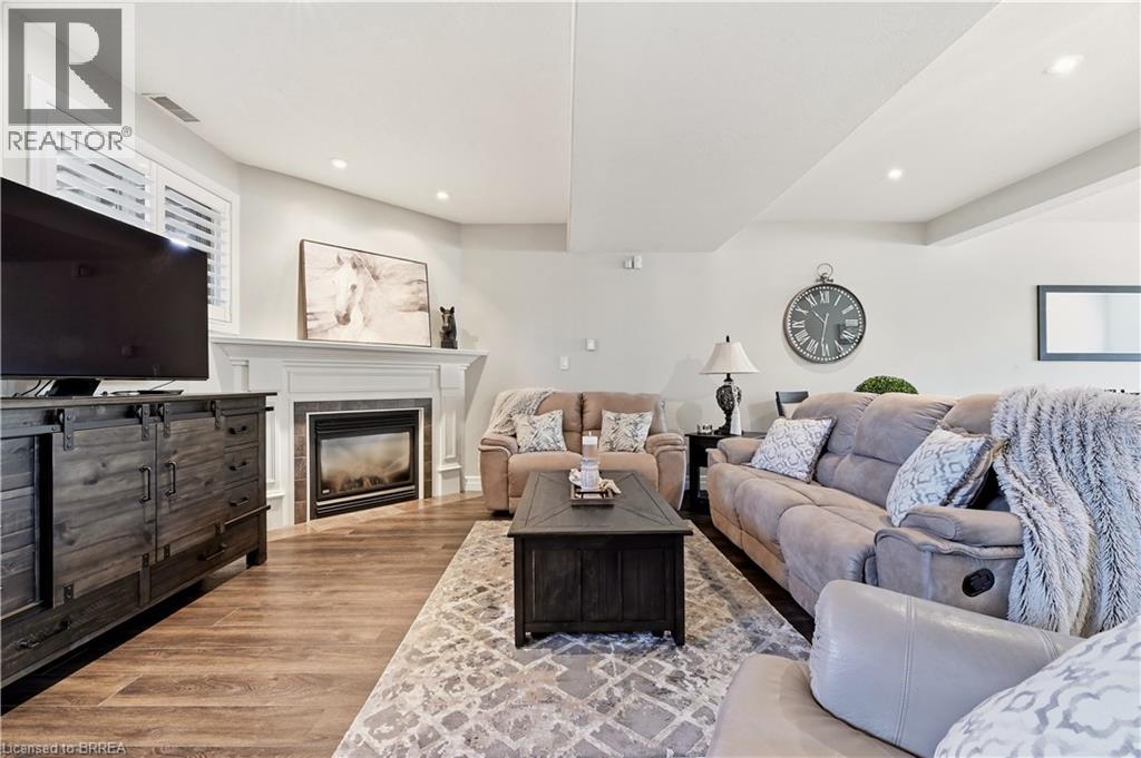 47 DEERPARK Avenue - Image 25