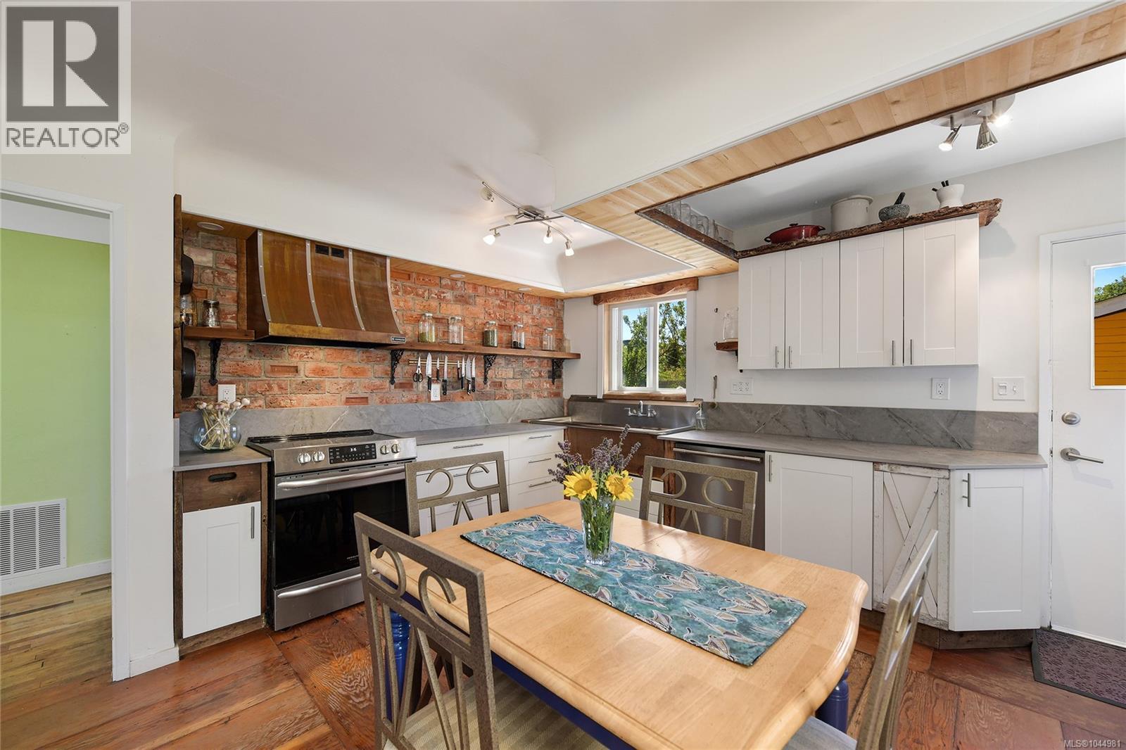 2420 Dryfe St - 12