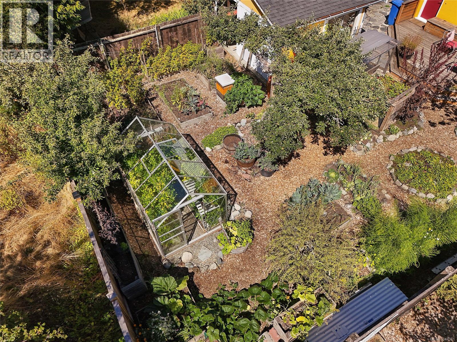  2420 Dryfe Street, Oak Bay