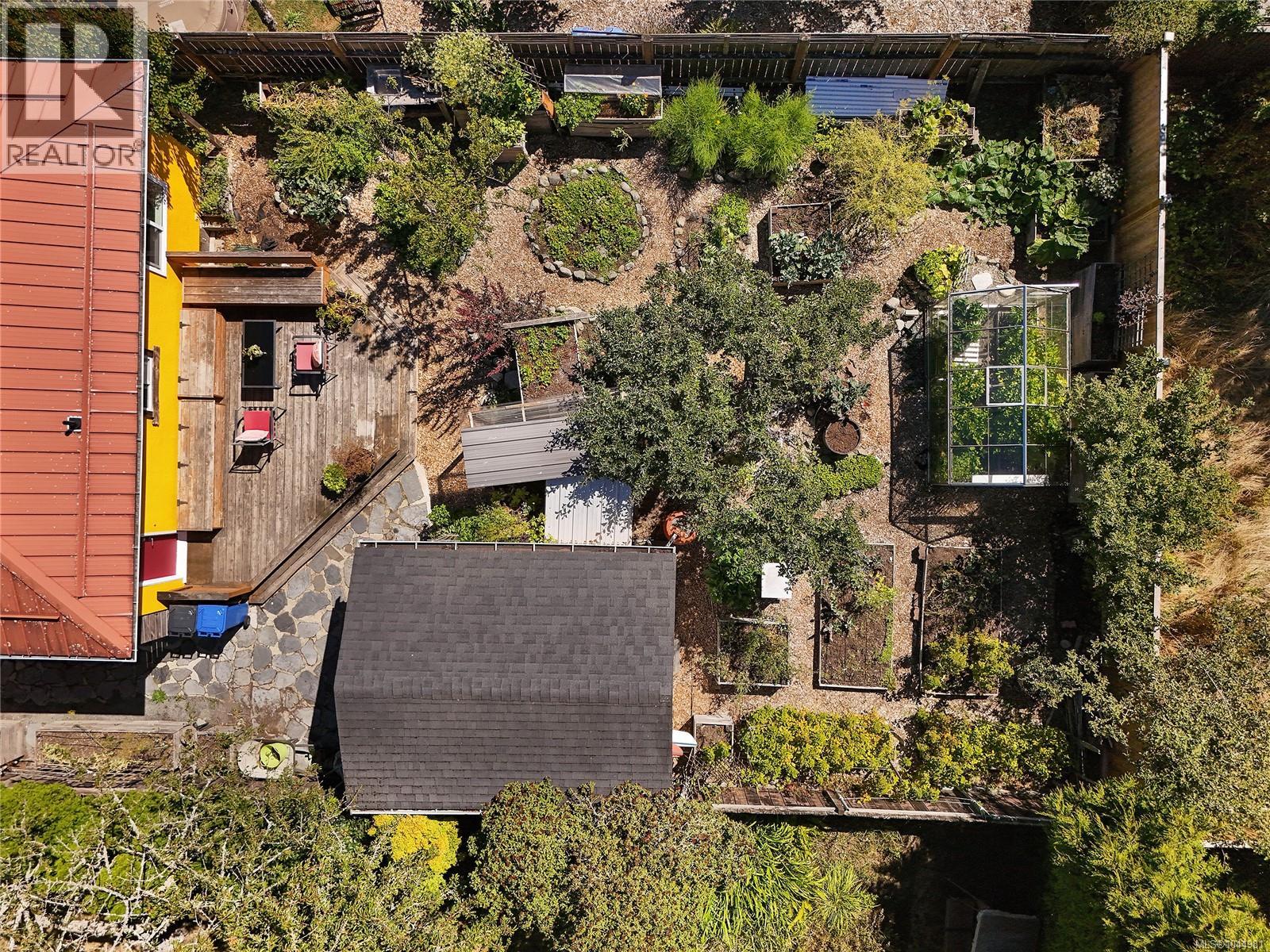  2420 Dryfe Street, Oak Bay