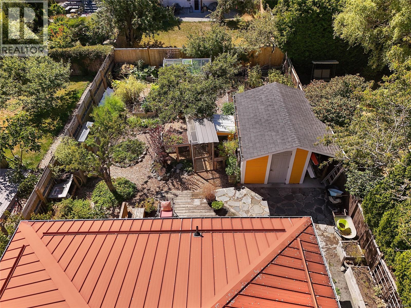  2420 Dryfe Street, Oak Bay