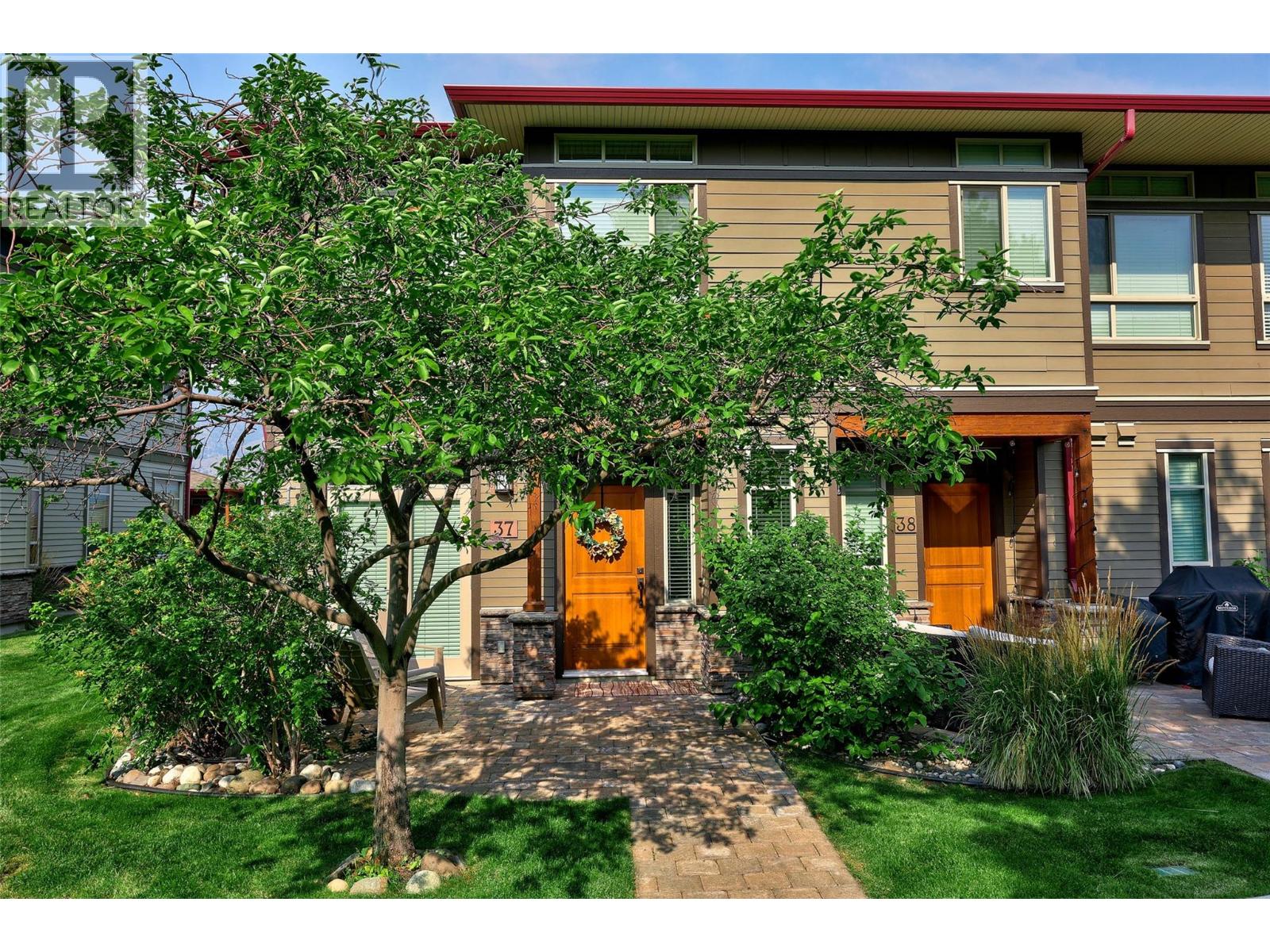 175 Holloway Drive Unit# 37