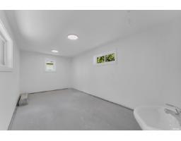 8221 111b Street, Delta, BC V4C4T2 Photo 37