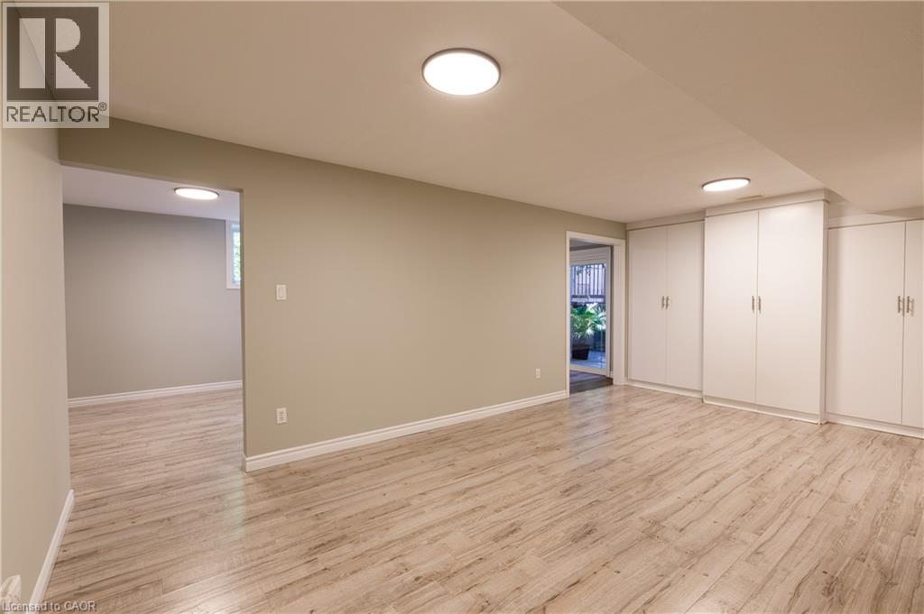 907 DOON VILLAGE Road - Image 20