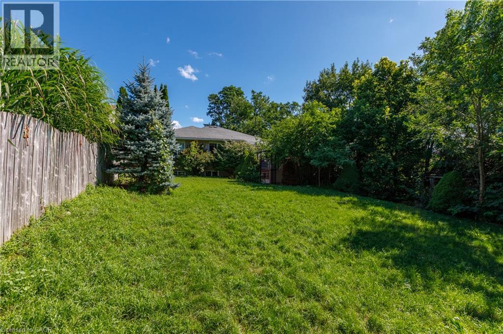907 DOON VILLAGE Road - Image 44