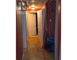 12 Pine Tree Road thumbnail 24