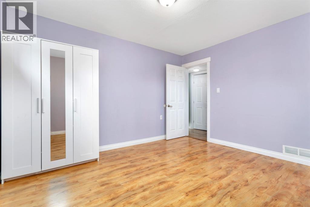 5215 52 Avenue - Photo 33