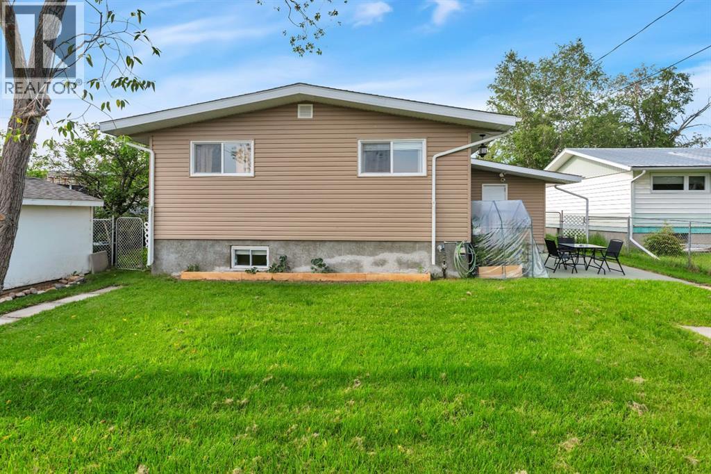 5215 52 Avenue - Photo 45