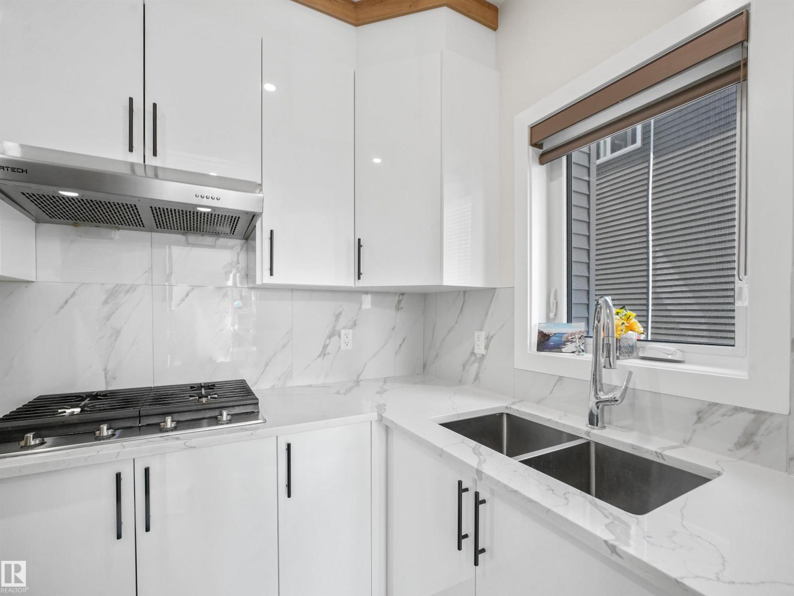 4621 170A AV NW - Image 28