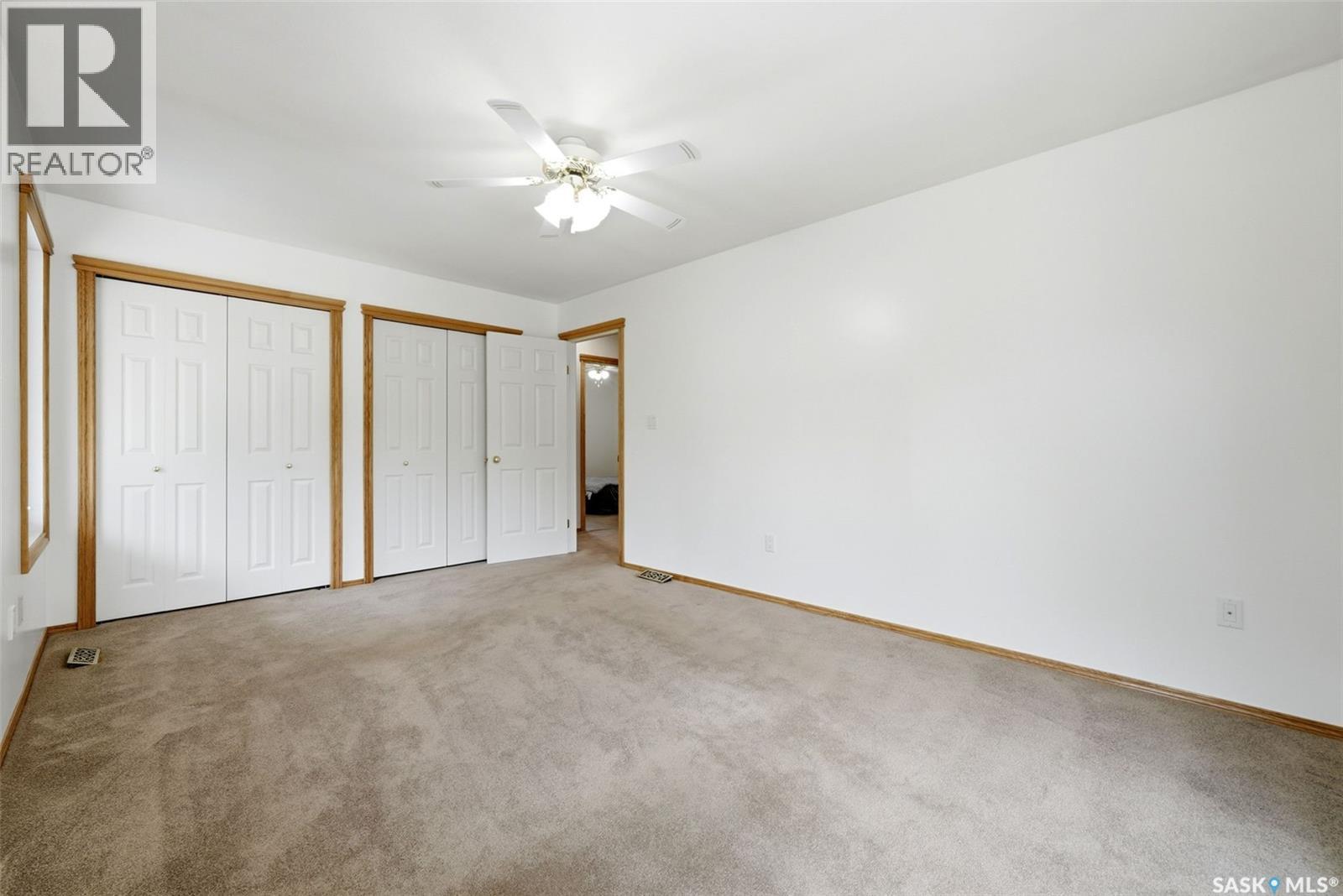 292 Regina AVENUE - Image 18