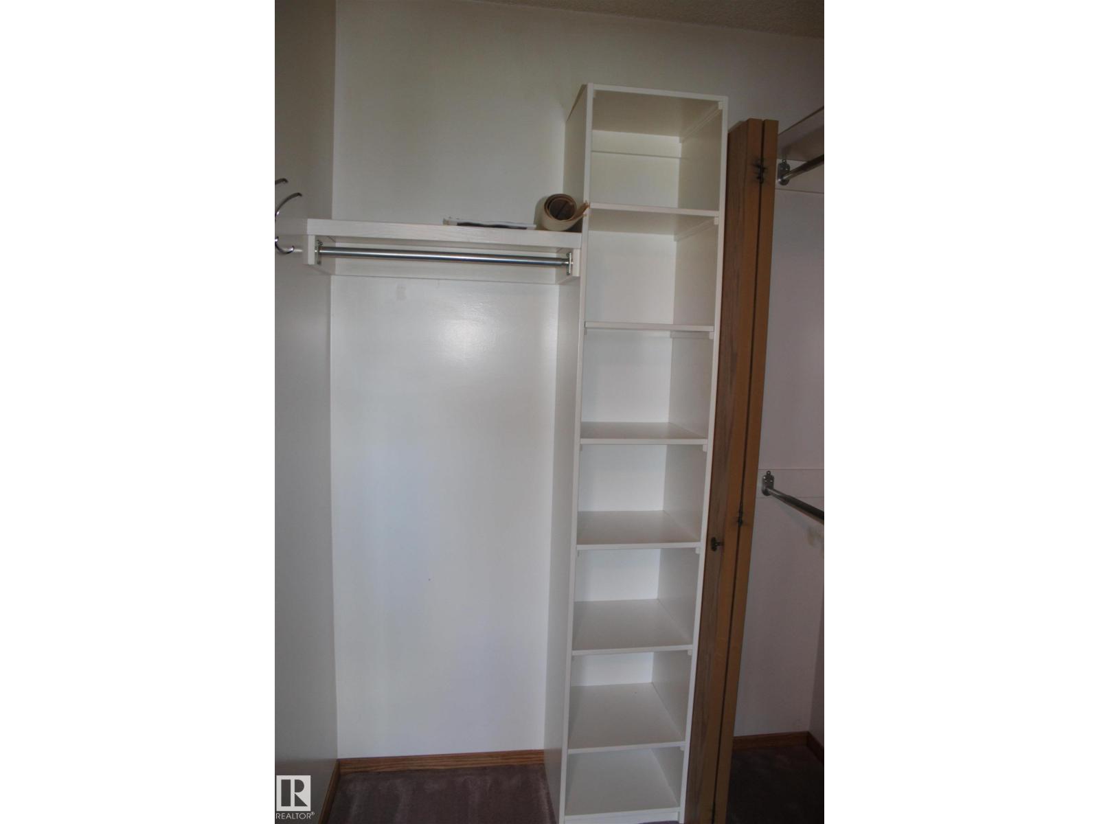 5135 55 AV NW - 22