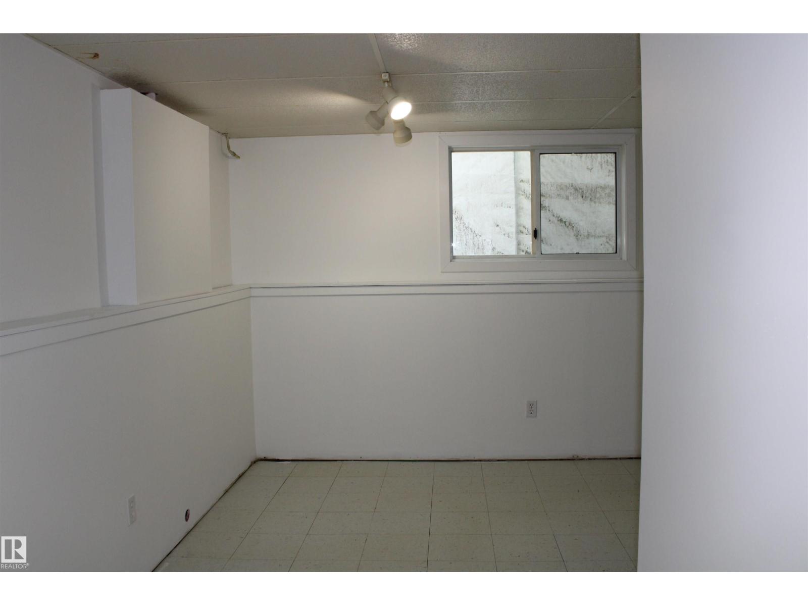 5135 55 AV NW - Image 28