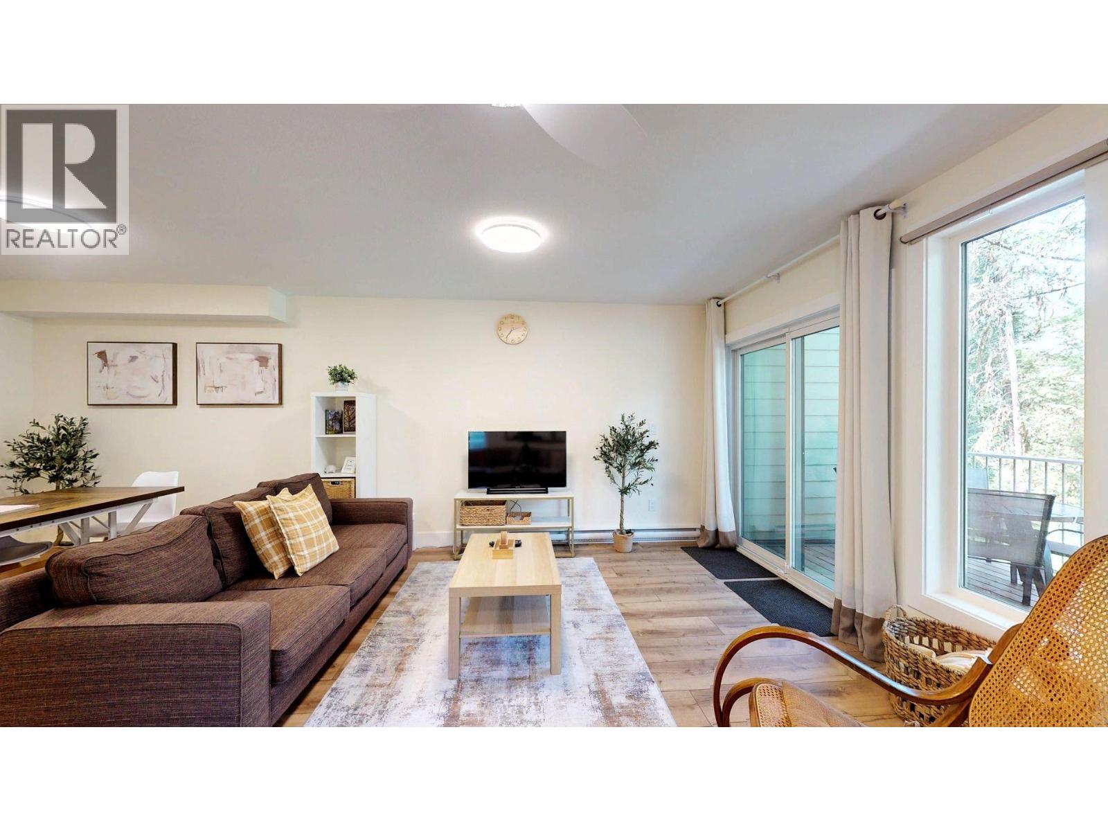 #4 7977 RADIUM GOLF COURSE Road - 4
