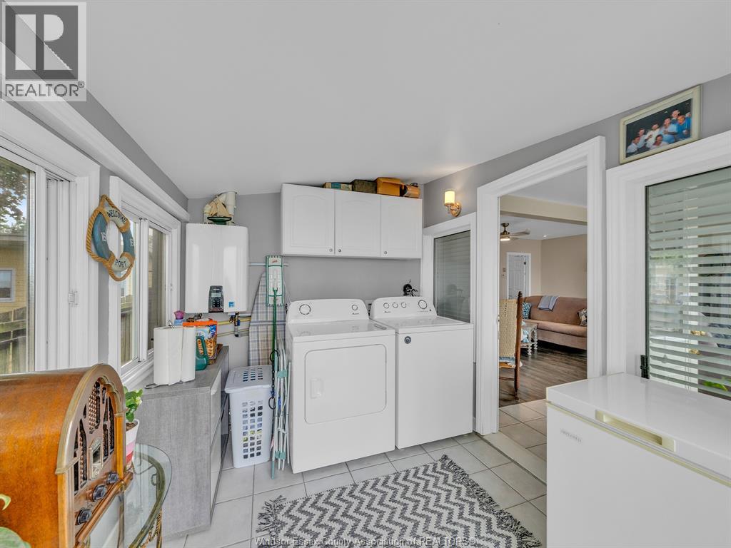813 Erie Shores DRIVE - 22
