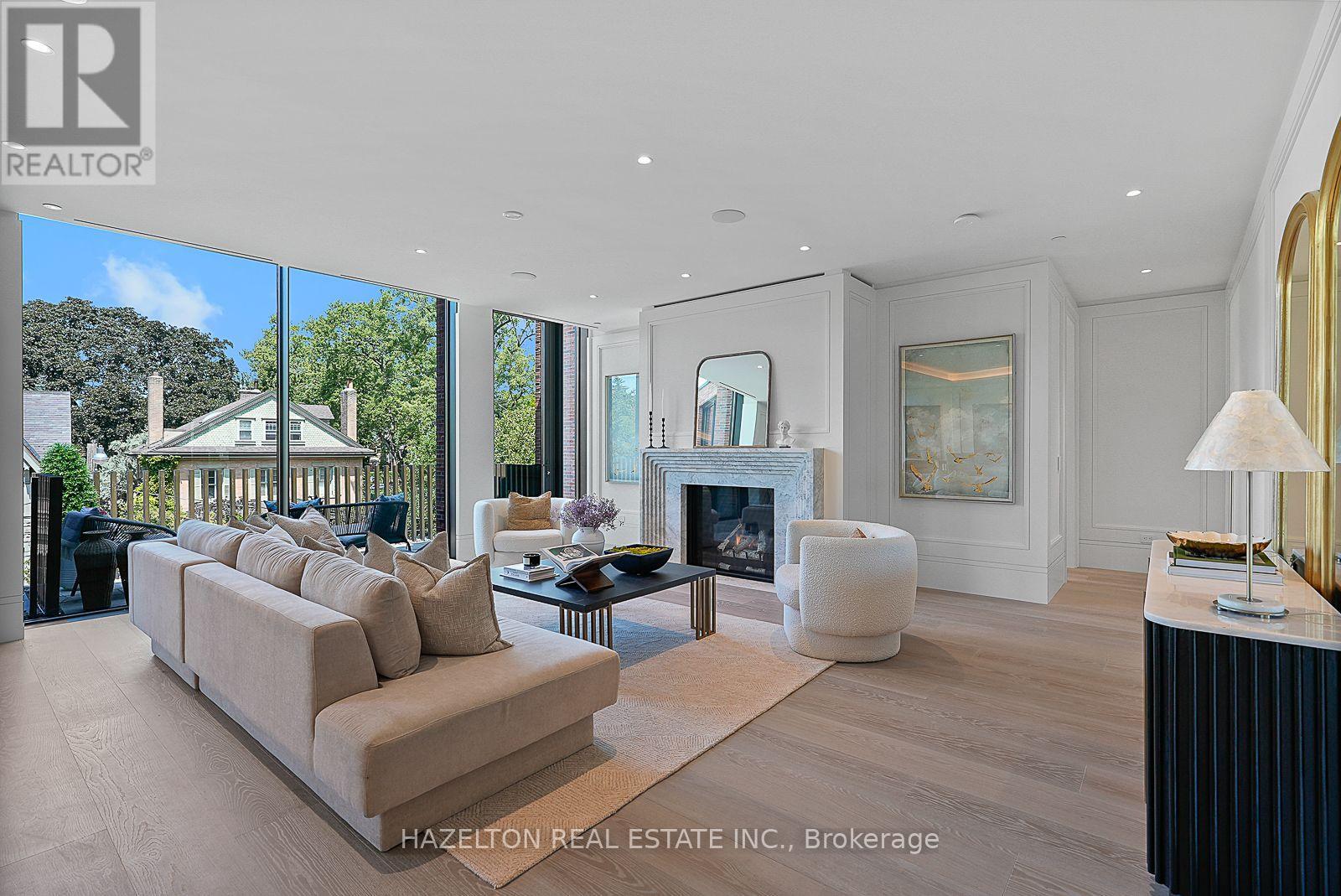 #302 7 DALE AVENUE - 2