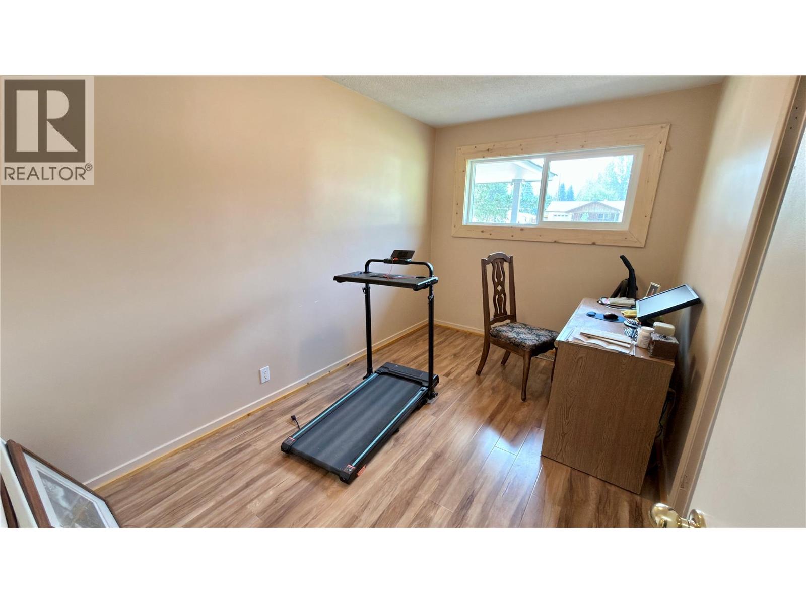 503 Woodgreen Crescent - 18