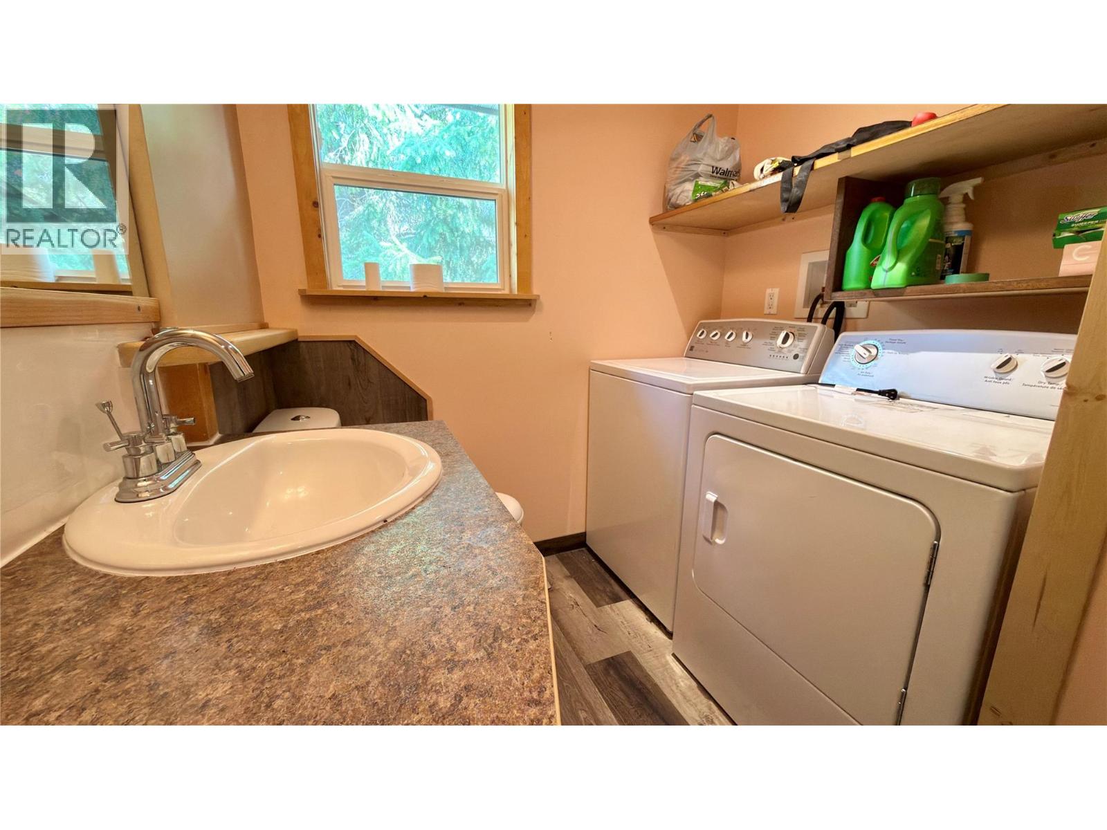 503 Woodgreen Crescent - 23