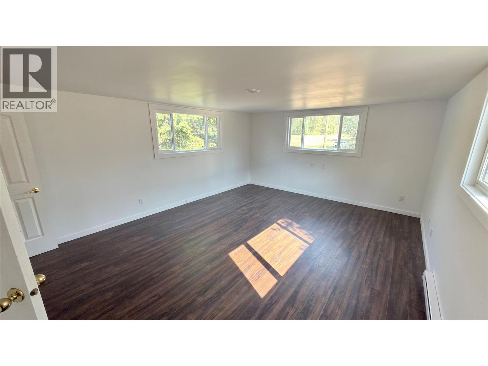 503 Woodgreen Crescent - 29