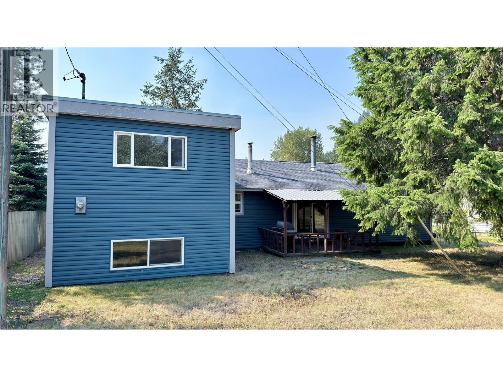 503 Woodgreen Crescent - 4