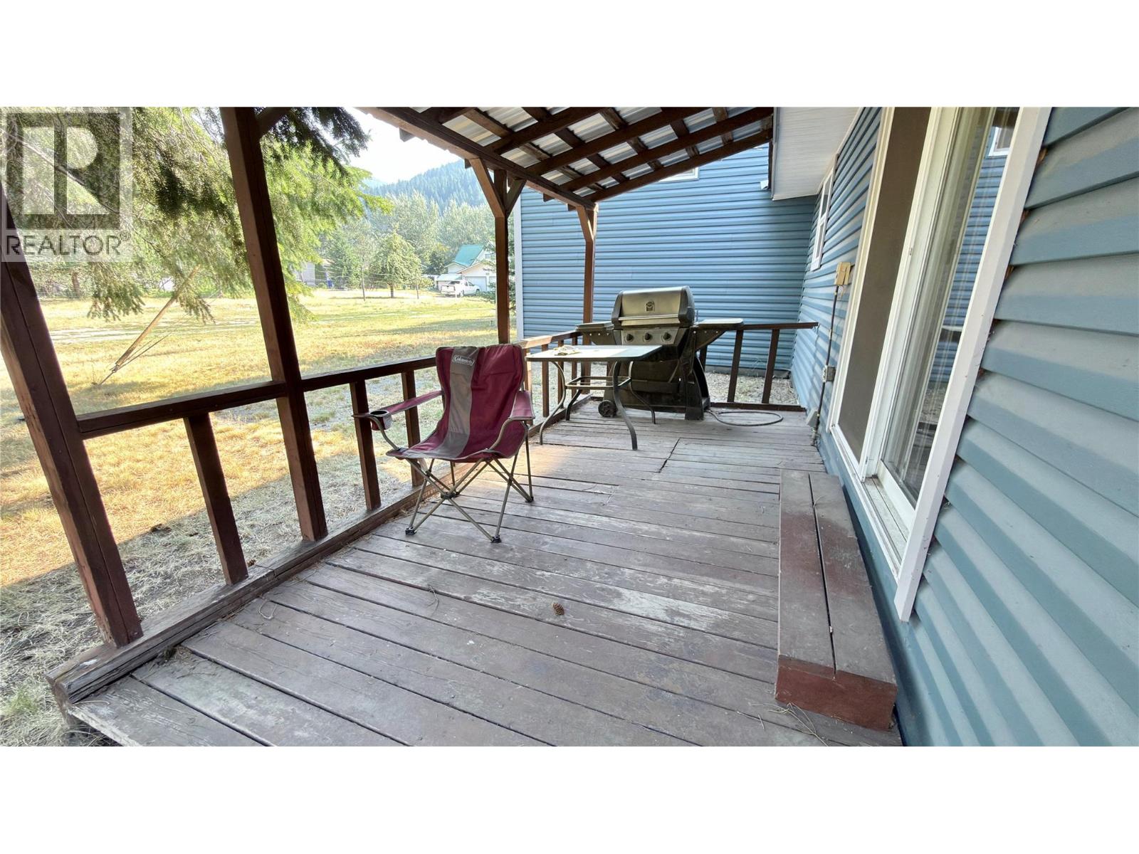503 Woodgreen Crescent - 6