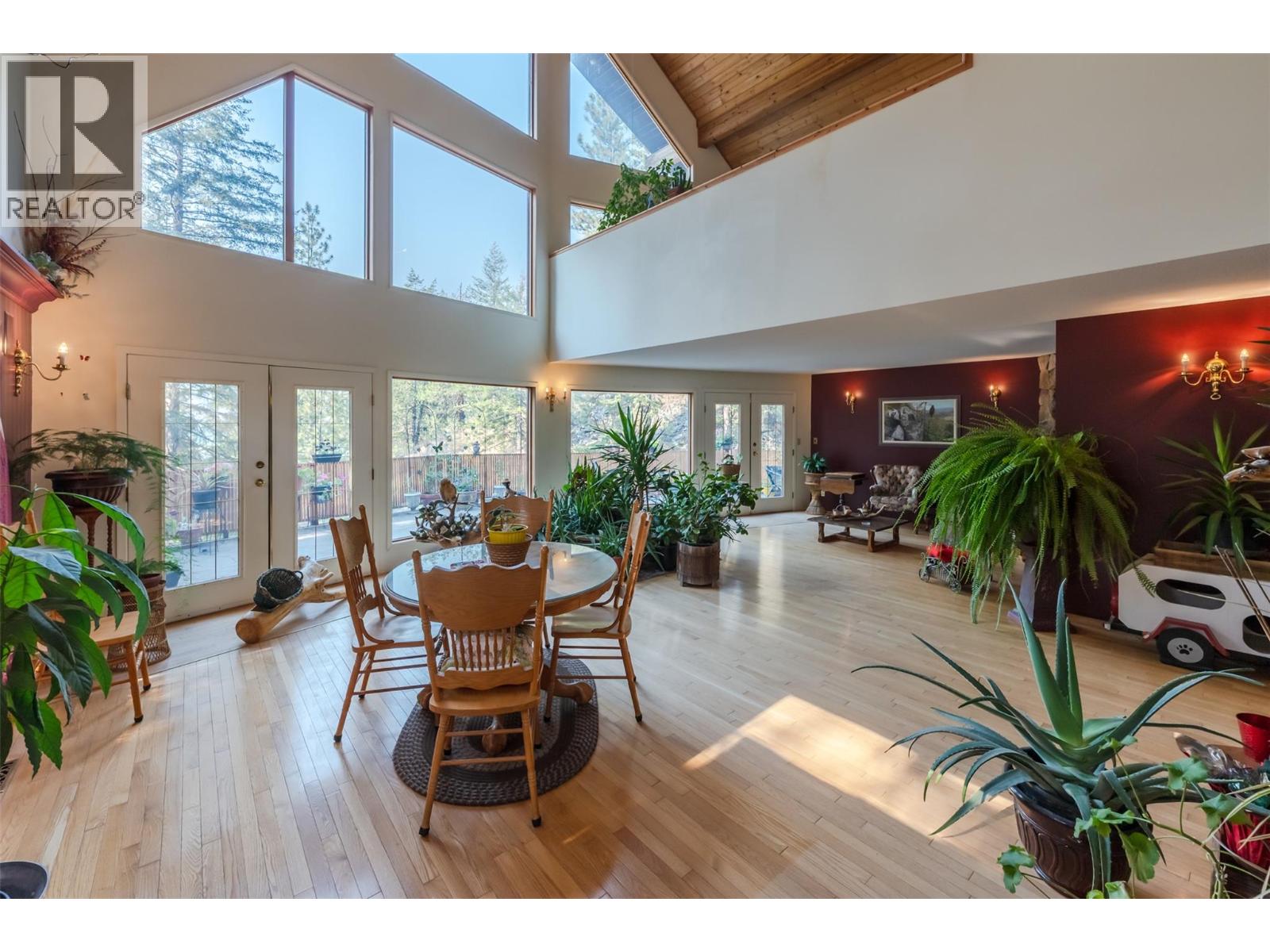  143 Stage Coach Road, Keremeos
