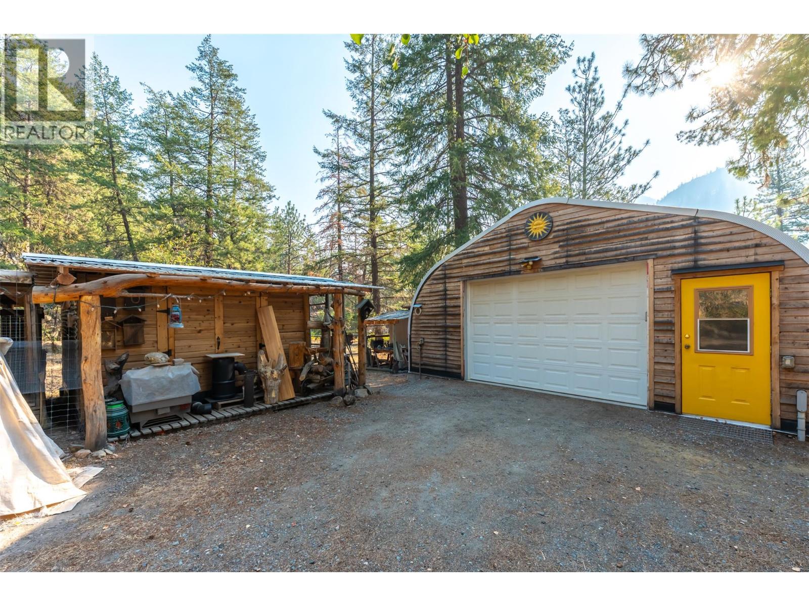  143 Stage Coach Road, Keremeos