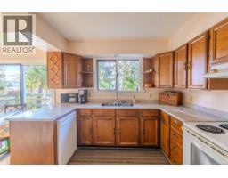 Dining room - 354 Old Scott Rd, Salt Spring, BC V8K2L9 Photo 8