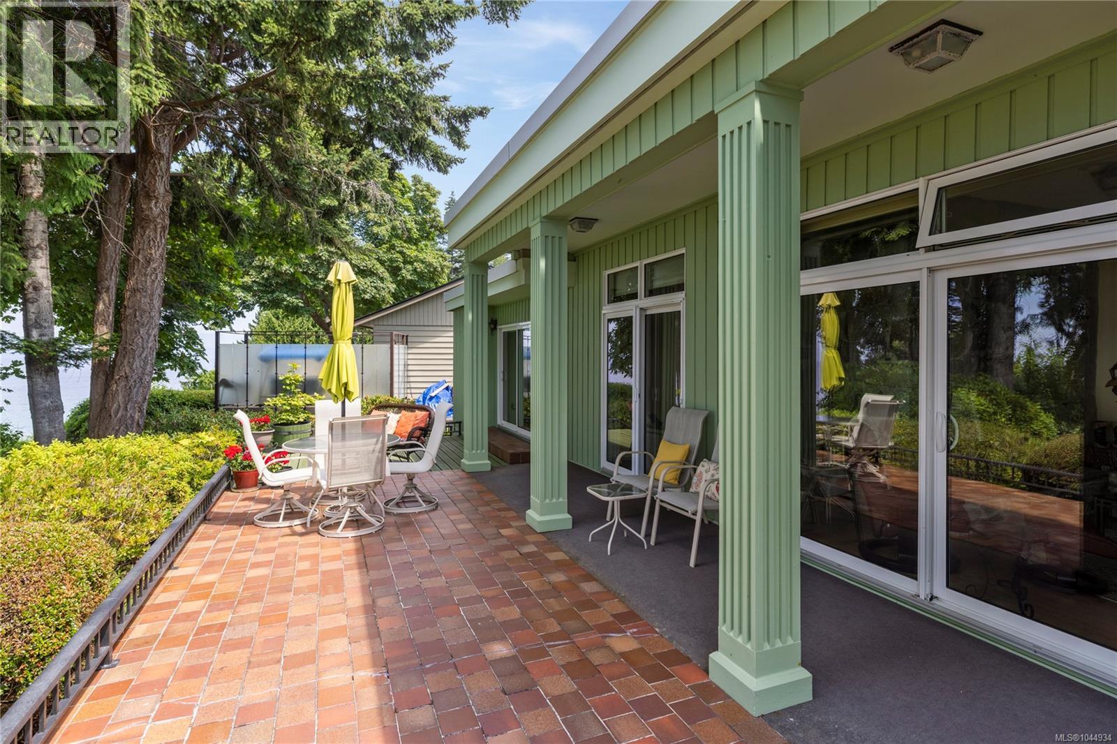 489 Bayview Terr - Image 23