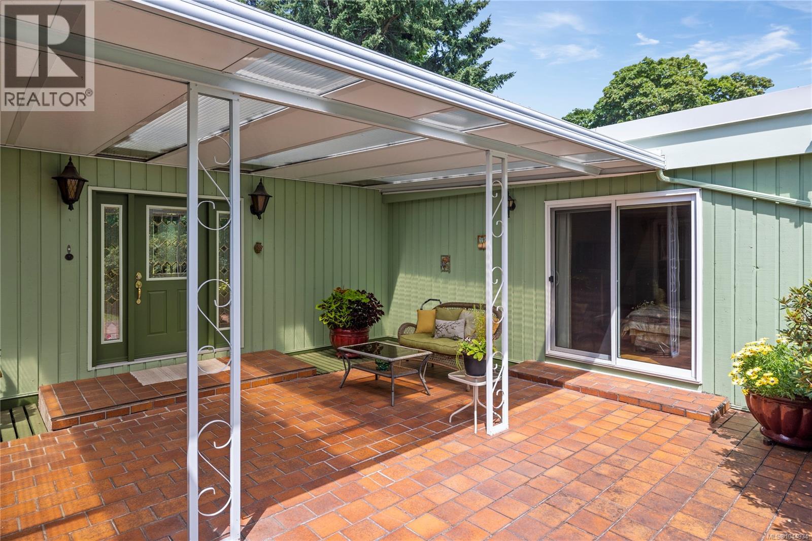 489 Bayview Terr - Image 26