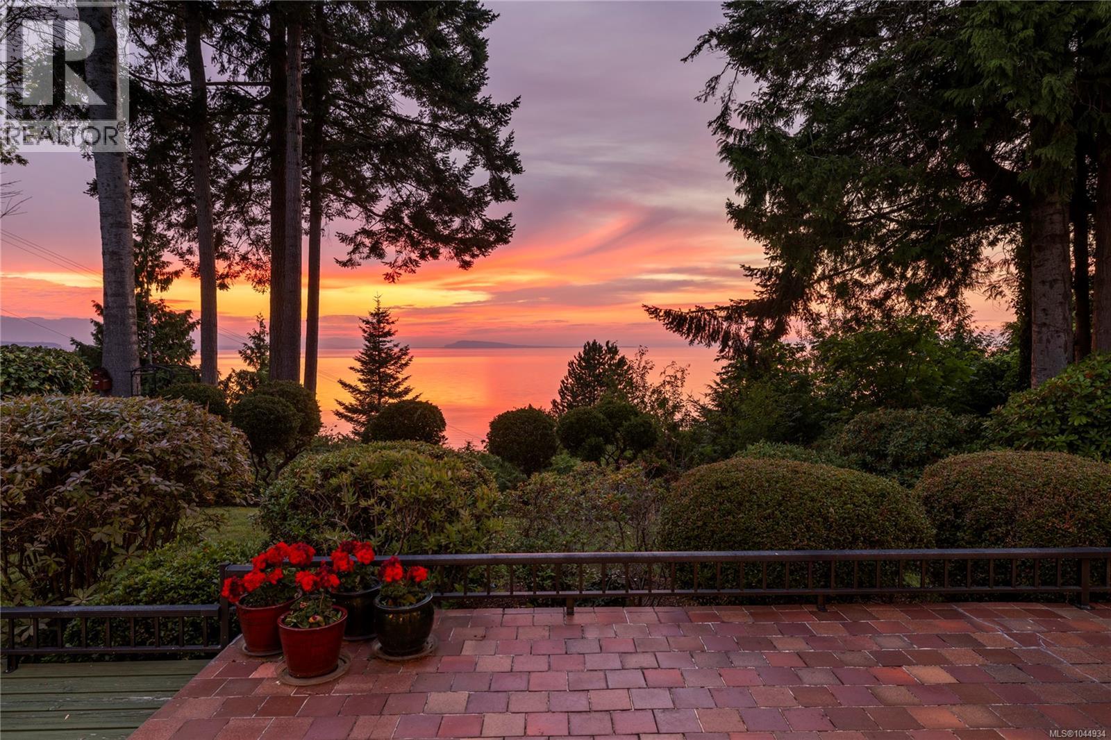 489 Bayview Terr - Image 28