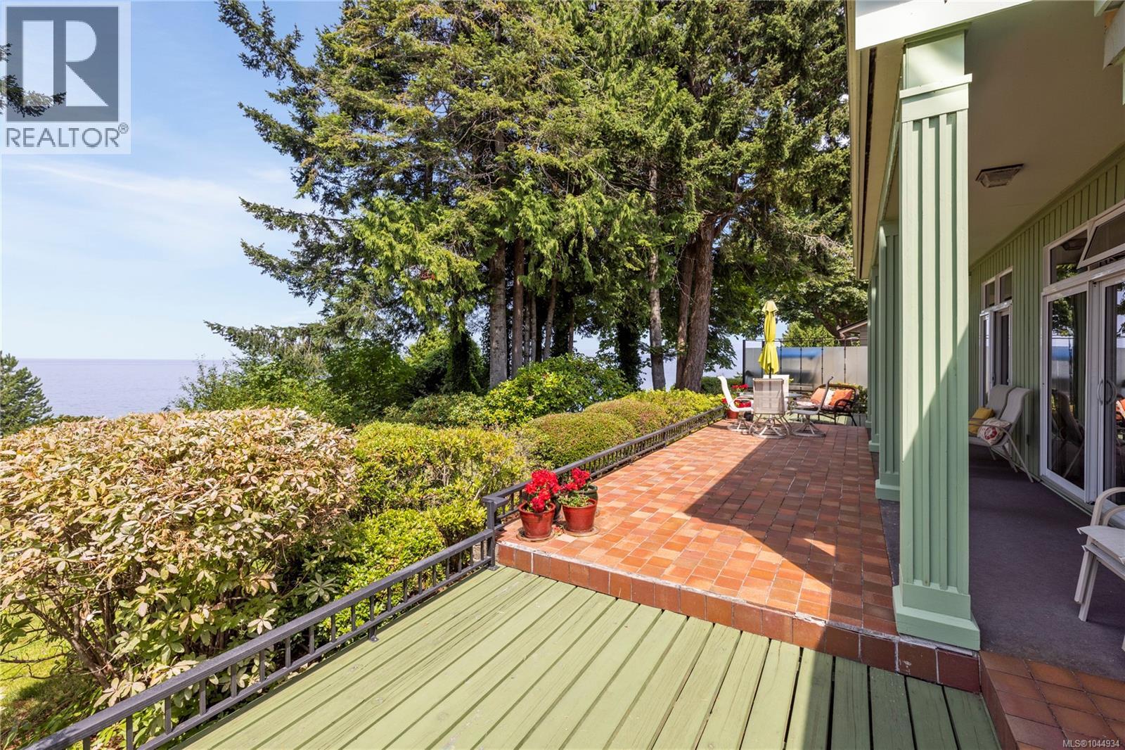 489 Bayview Terr - Image 59