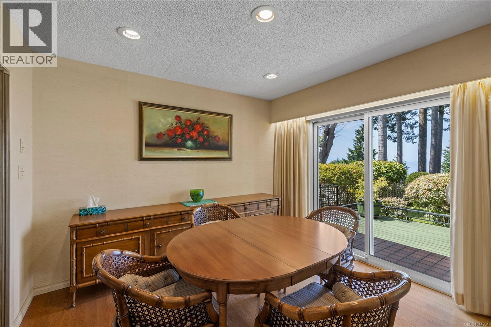 489 Bayview Terr - Image 6