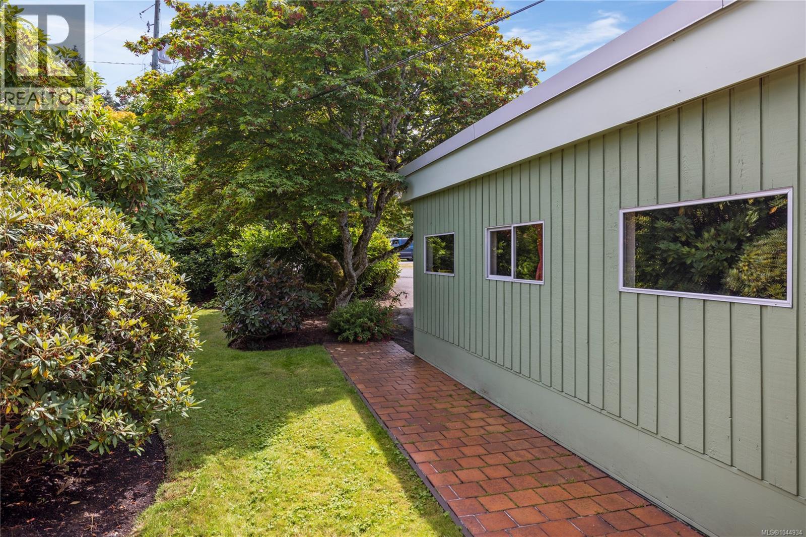 489 Bayview Terr - Image 61