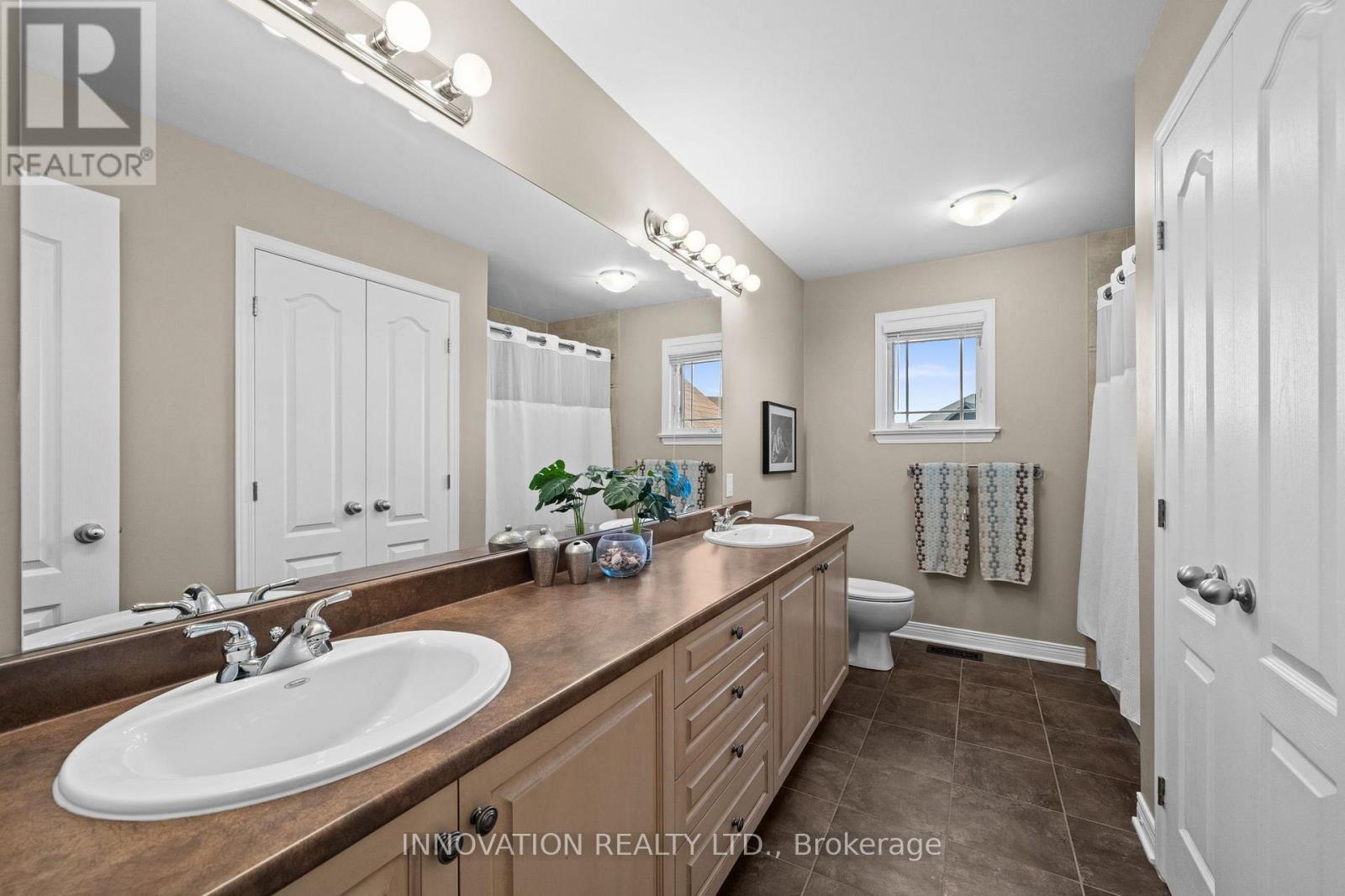 4 Bed, 3 Bath House for Sale in Ottawa – 54 FRANCES COLBERT AVENUE, Ottawa – MLS# X13635284 - Image 27
