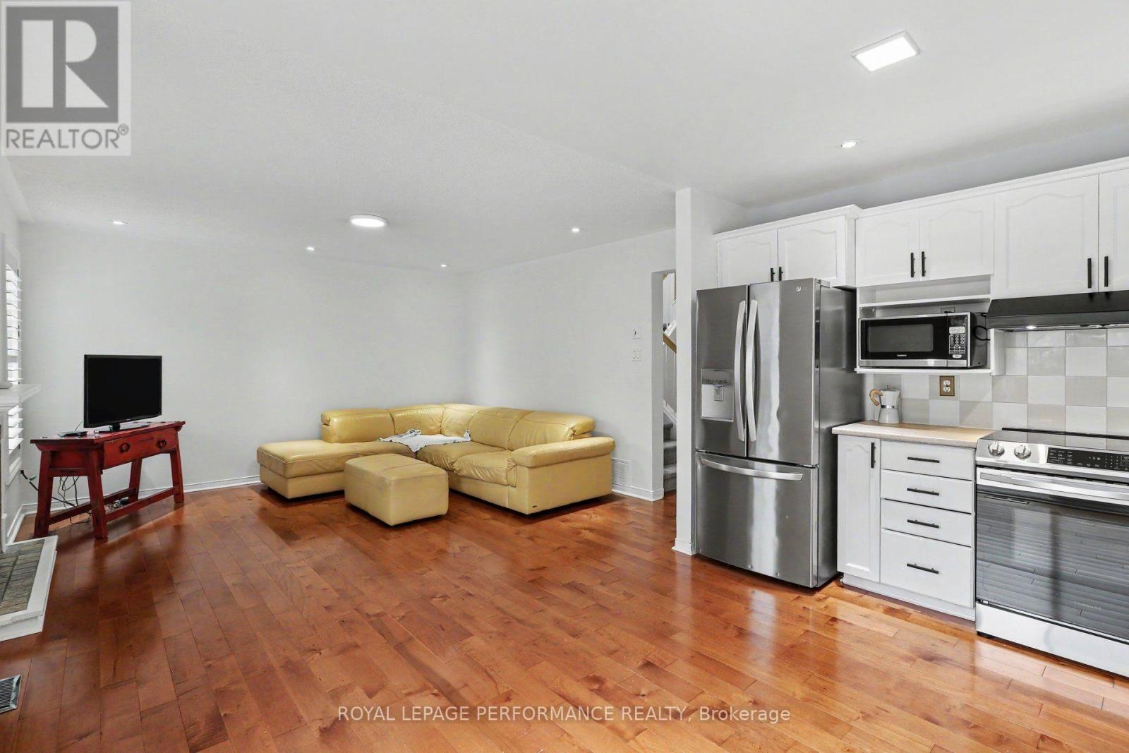6020 Longleaf Drive