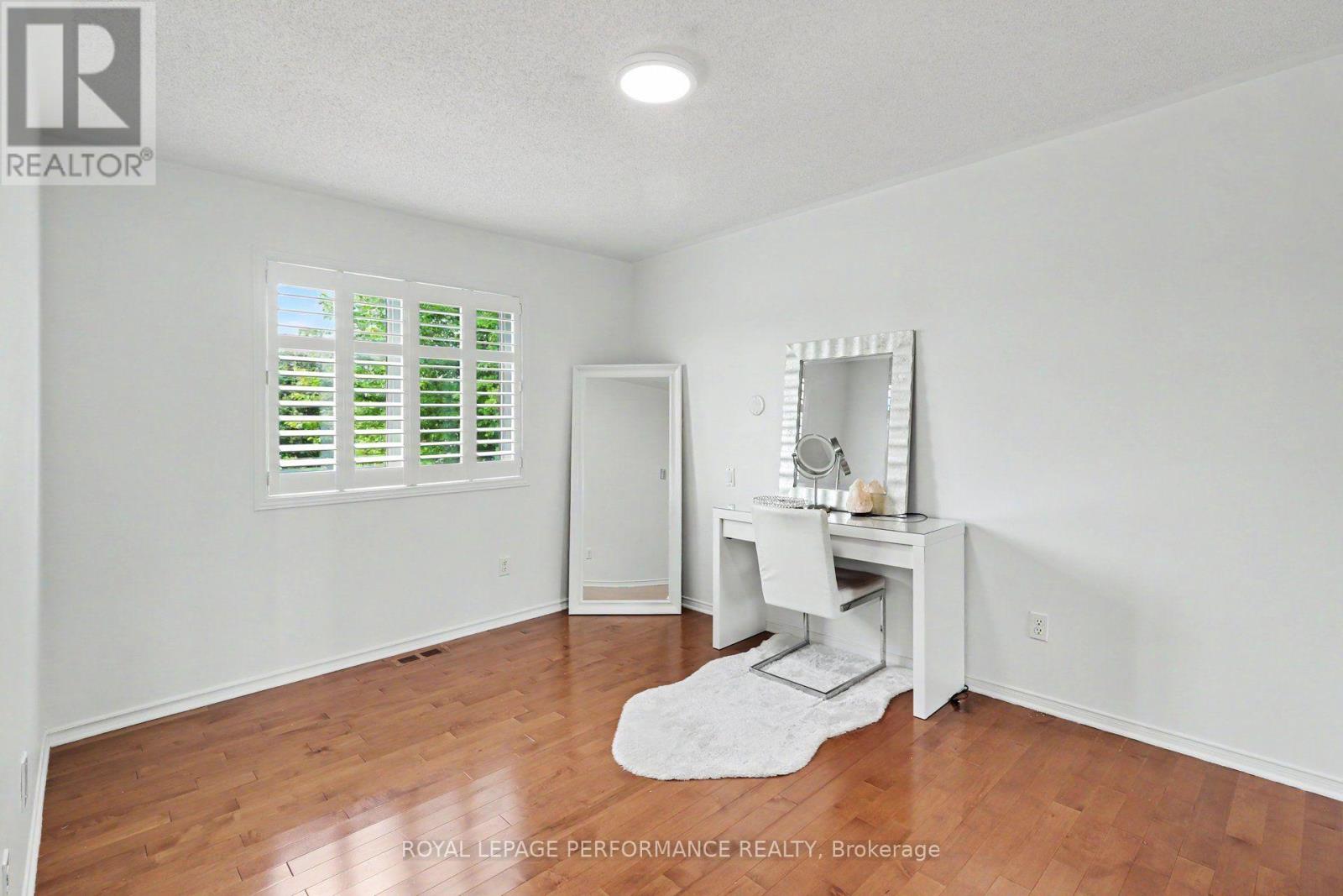 6020 Longleaf Drive