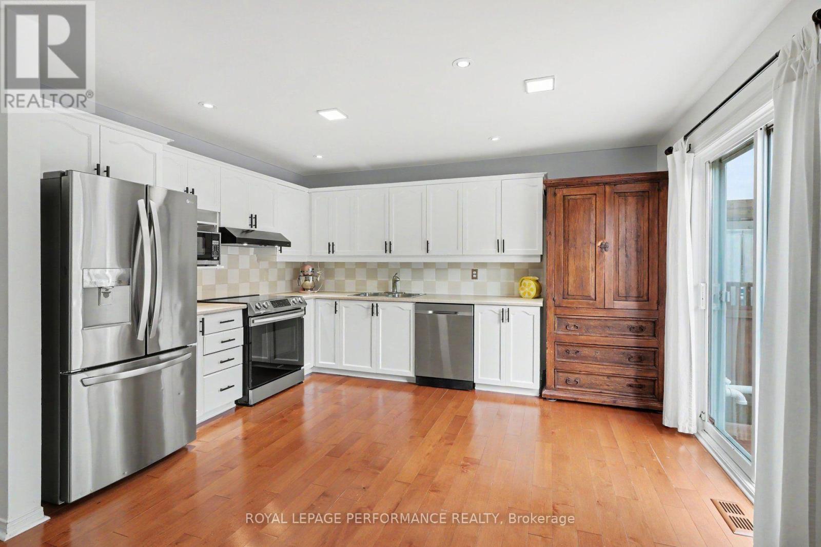 6020 Longleaf Drive