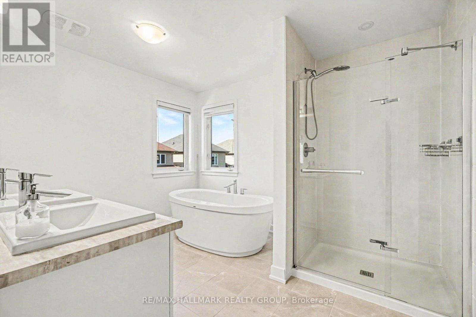 4 Bed, 3 Bath House for Sale in Ottawa – 257 JOSHUA STREET, Ottawa – MLS# X13635400 - Image 14