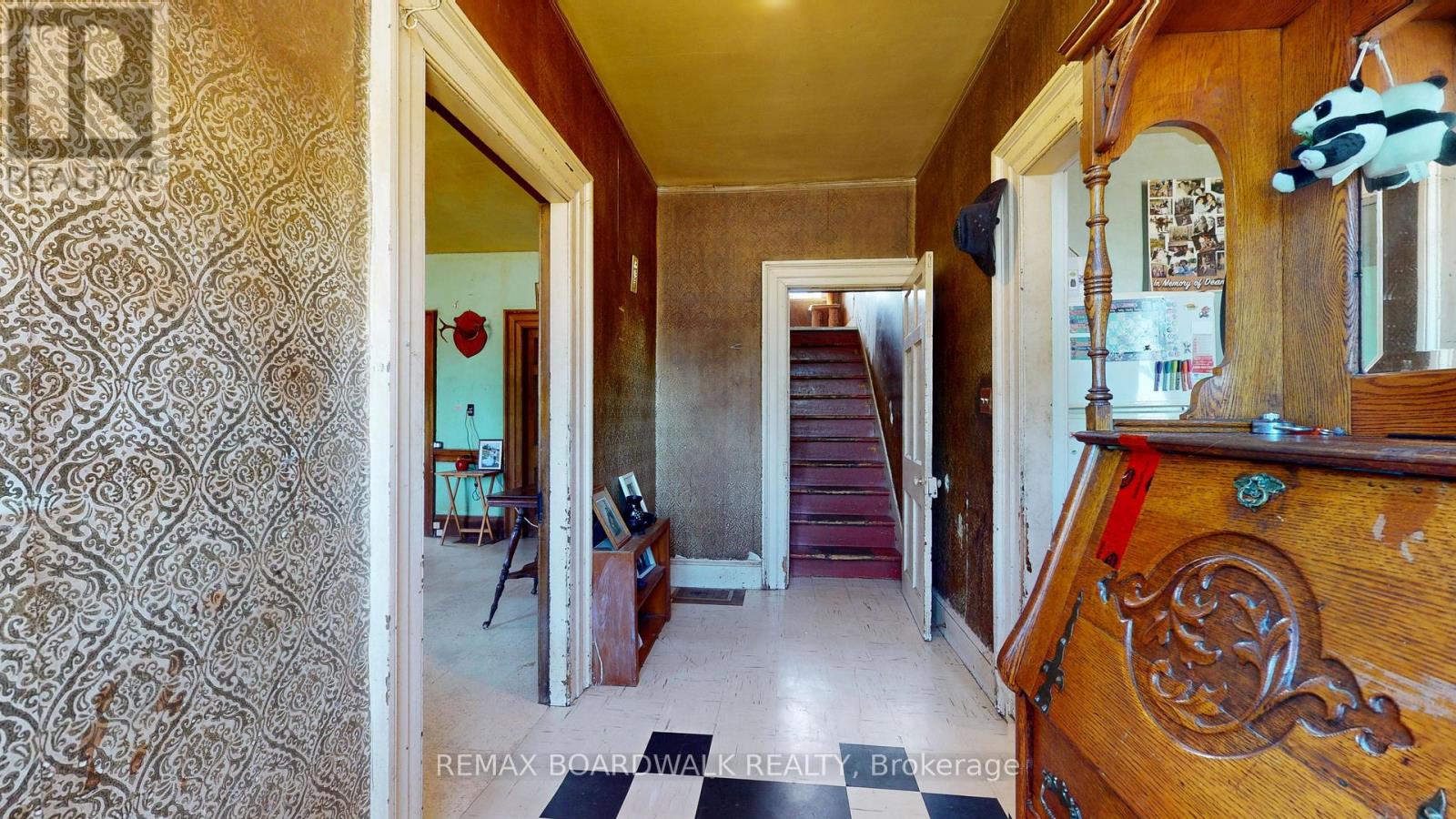 585 FALLBROOK ROAD - 23