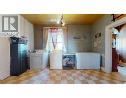 Kitchen - 585 Fallbrook Road, Tay Valley, ON K0G1A0 Photo 7